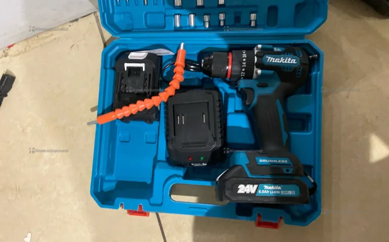 Бесщеточный шуруповерт Makita 48V реплика