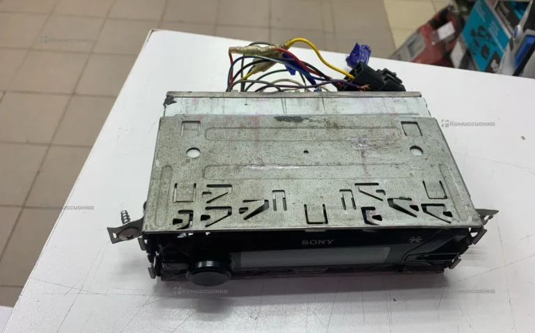 Автомагнитола  Sony DSX-A100U