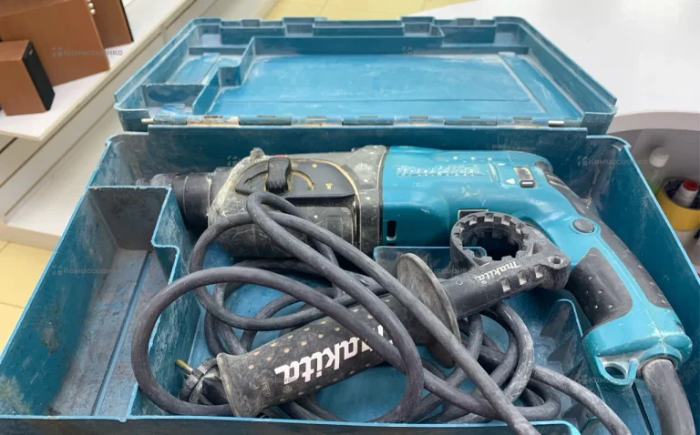 Перфоратор makita HR2470