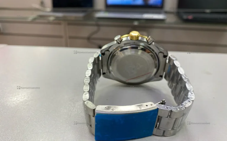 Часы Omega SpeedMaster