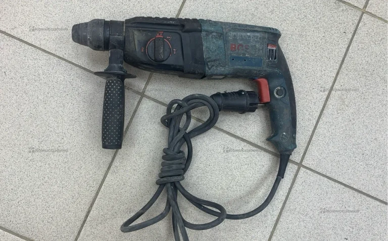 Перфоратор Bosch GBH 240