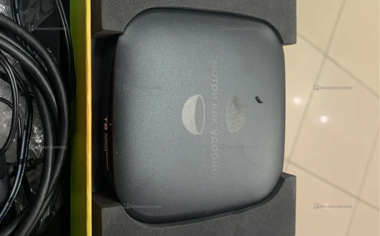 Смарт приставка для ТВ UHD300Y2G