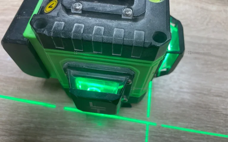 Лазерный уровень 4D LT