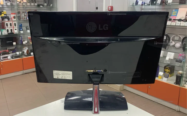 Монитор LG E2251T-BN