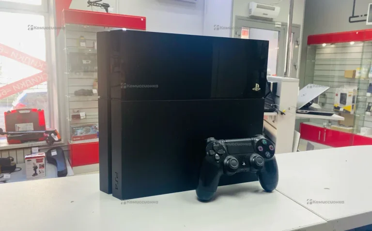Приставка Sony PlayStation 4 Fat 500GB