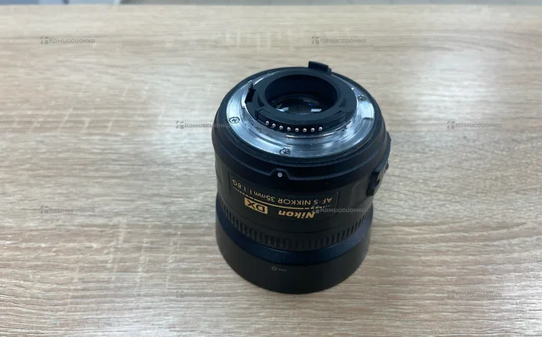 Объектив Nikon AF-S NIKKOR 35mm 1:1