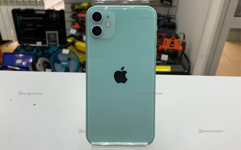 Apple iPhone 11 4/64 ГБ