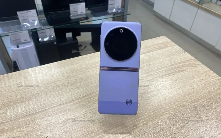 Tecno Phantom V Flip 8/256 ГБ