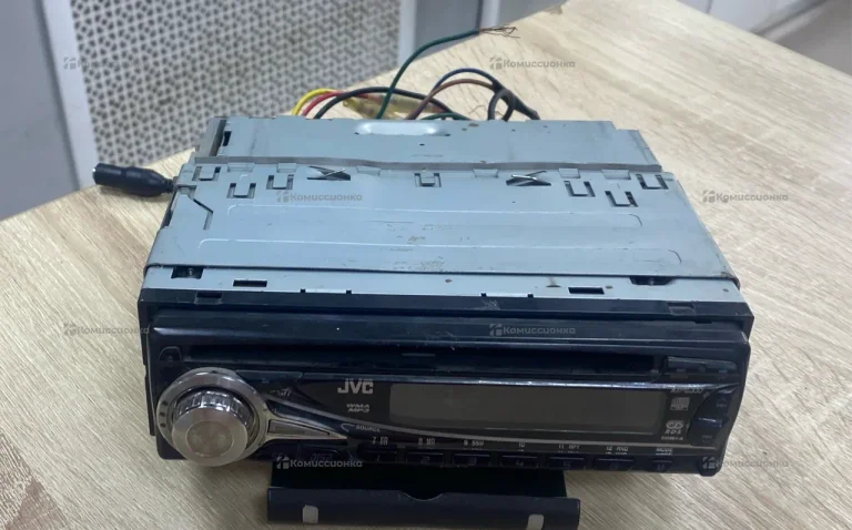 Автомагнитола JVC