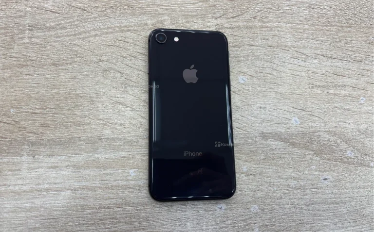 Apple IPhone 8 64Gb