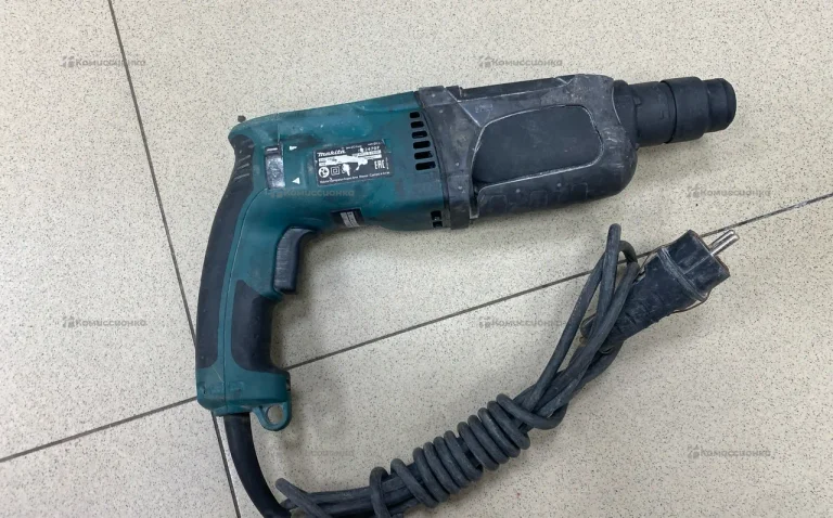 перефоратор Makita hr2470f