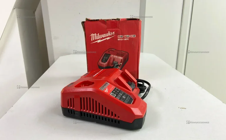 Зарядное устройство Milwaukee M12-M18
