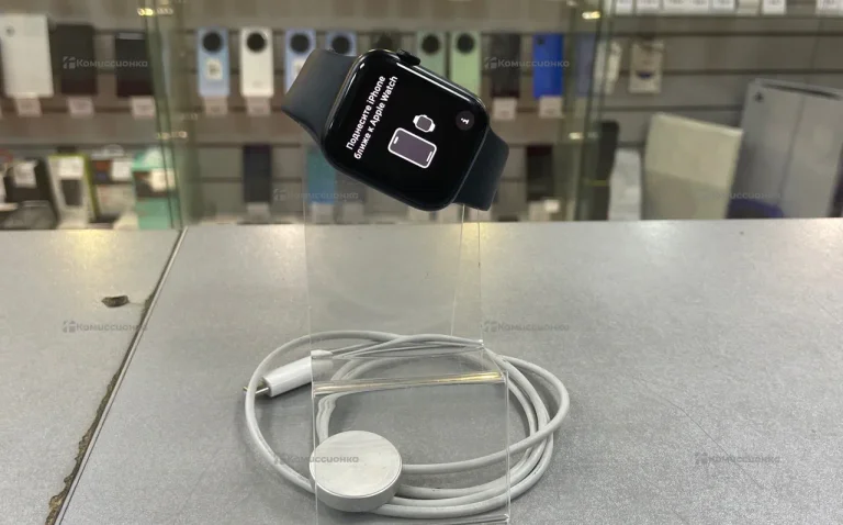 Часы  Apple Watch 8 45mm