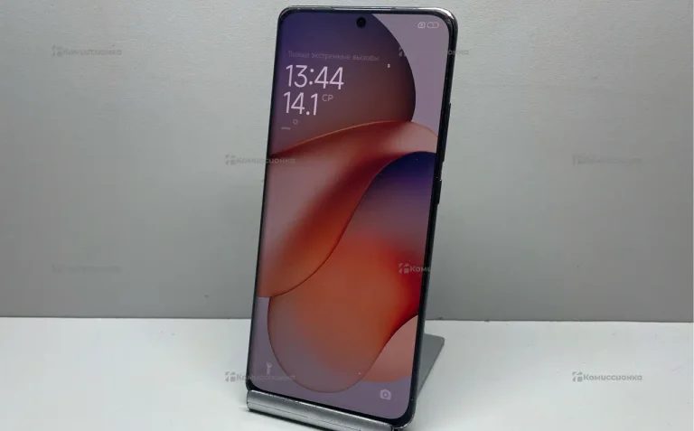 Xiaomi 12 12/256 ГБ