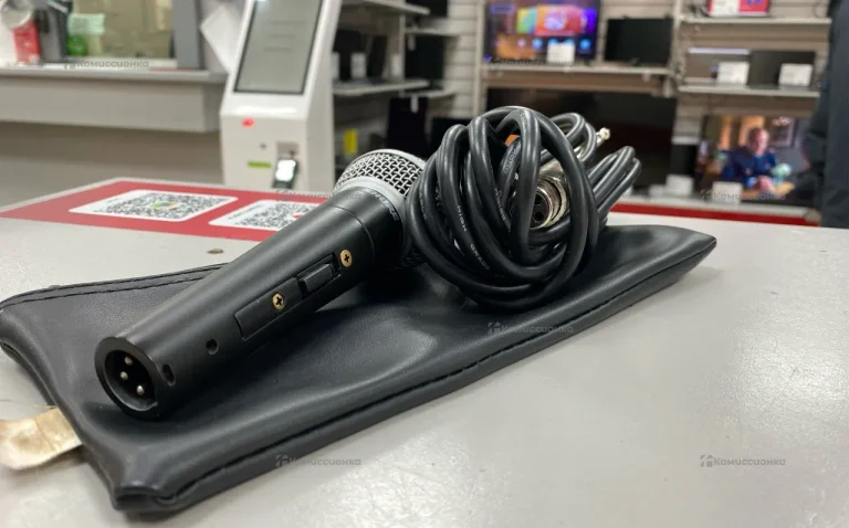 Вокальный микрофон SHURE SM58