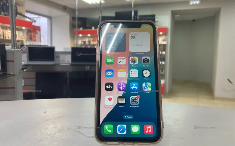 Apple iPhone XR 3/64 ГБ