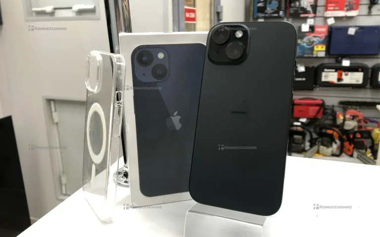 Apple iPhone 15 6/256 ГБ