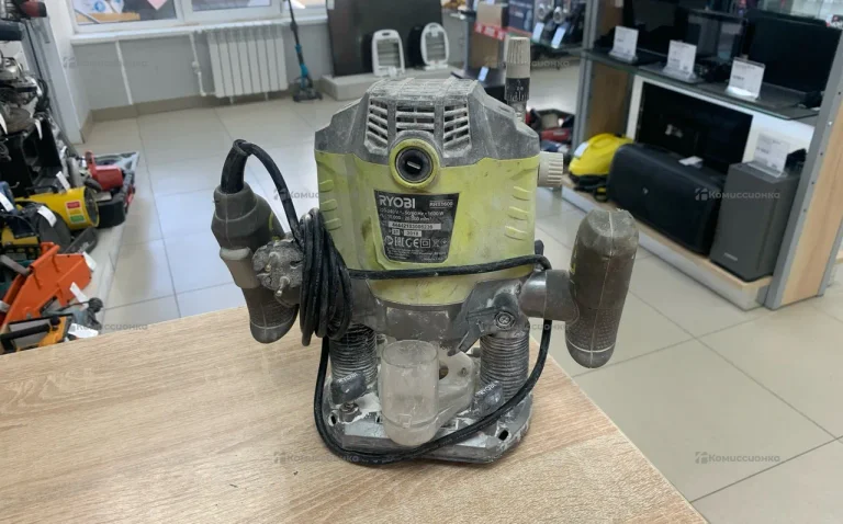 Фрезер Ryobi RRT1600-K