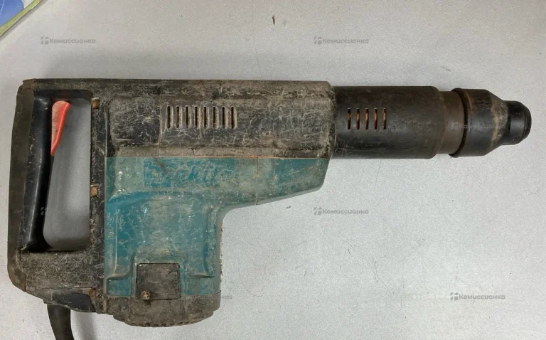 Отбойный молотов Makita HR5001C
