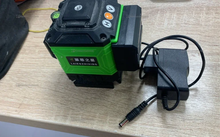 Лазерный уровень Laienzhixing 12 Line Green