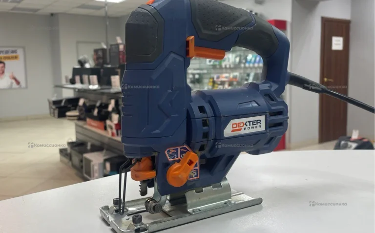 Лобзик Dexter MC600JS