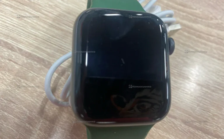 Часы  Apple Watch 6 44mm