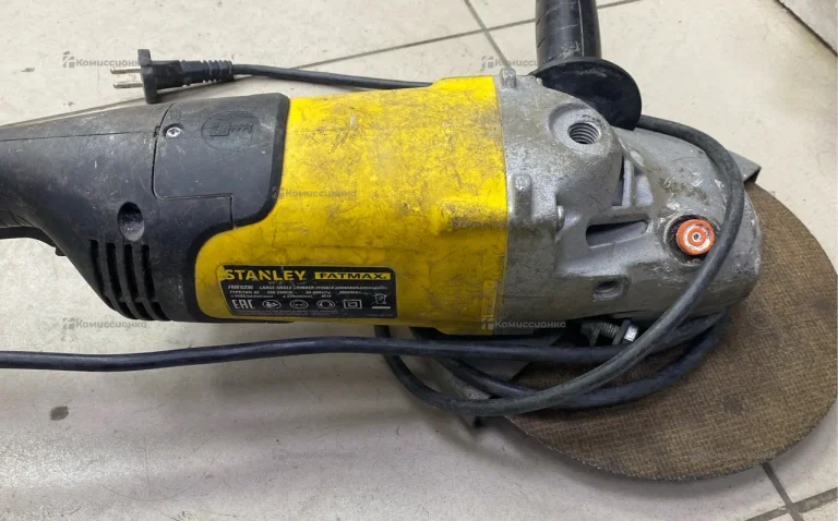 УШМ STANLEY FMEG 230