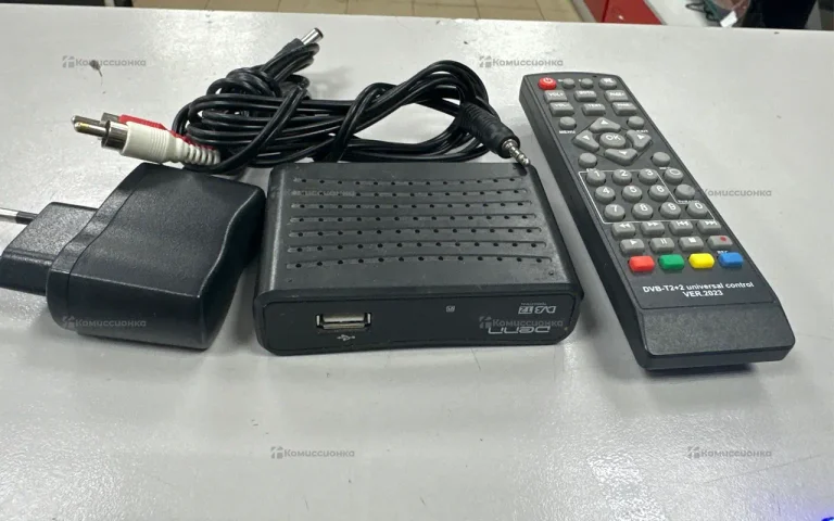 Тв приставка Denn