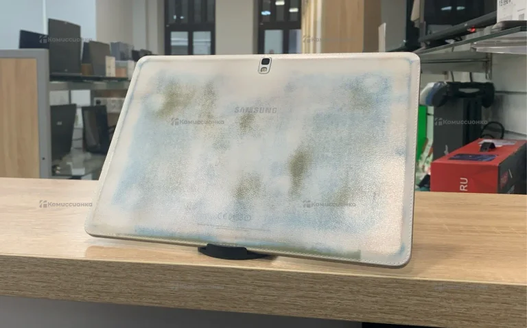 Планшет Lenovo SM-T525