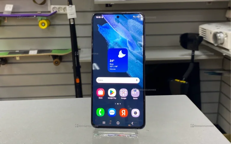 Samsung Galaxy S21 5G 8/128 ГБ
