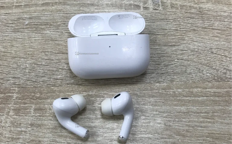 Наушники Apple AirPods Pro 2 Lightning