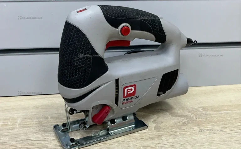 Электролобзик Perfomance Power PJS550A