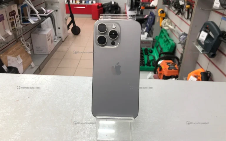 Apple iPhone 15 Pro Max 8/256 ГБ