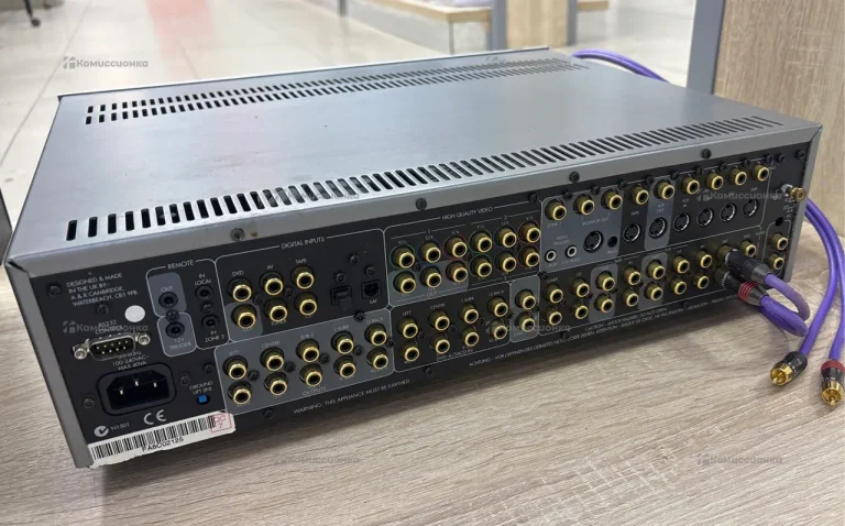 Ресивер  Arcam AV8 preamp processor