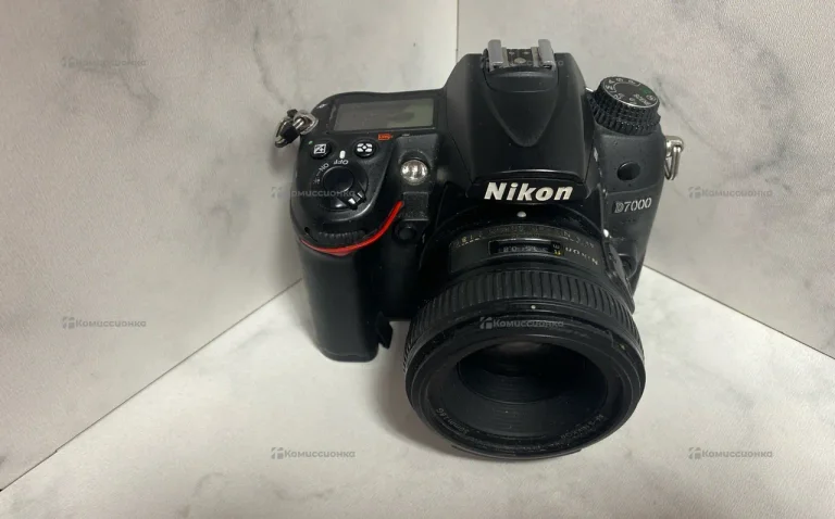 Фотоаппарат  Nikon D7000