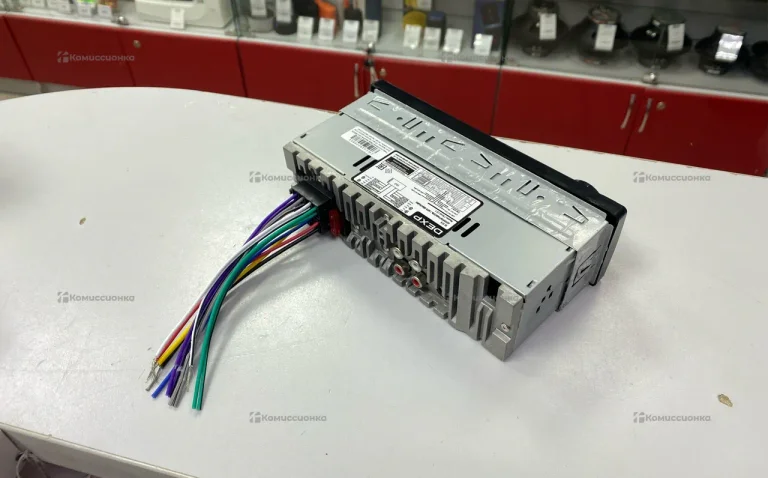 Автомагнитола Dexp LX-1