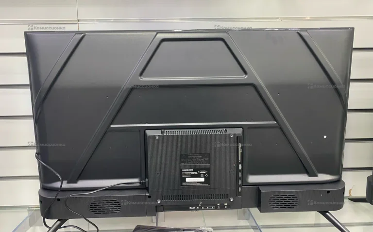 Телевизор Smart TV 40 d