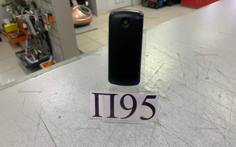 Телефон LG GB190