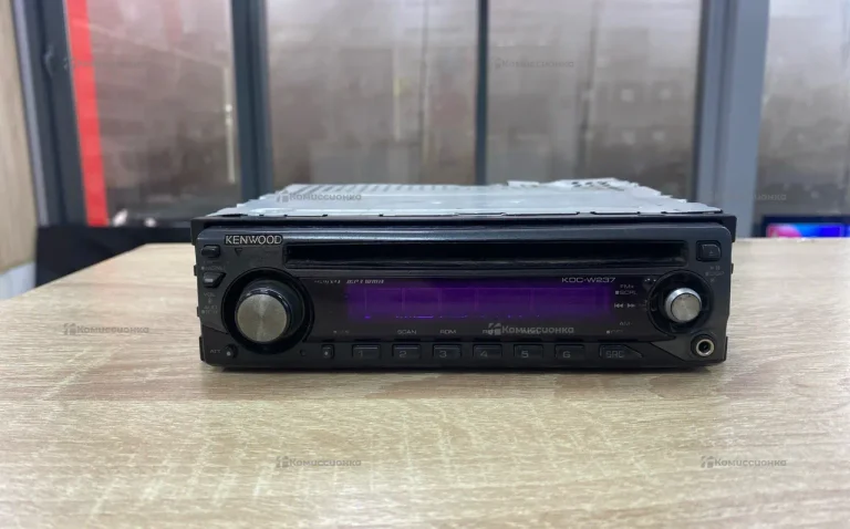 Автомагнитола kenwood kdc-w237