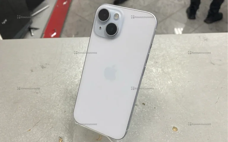 Apple iPhone 15 6/128 ГБ