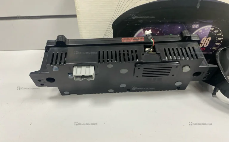 Приборная панель Vision Android Lada Vesta