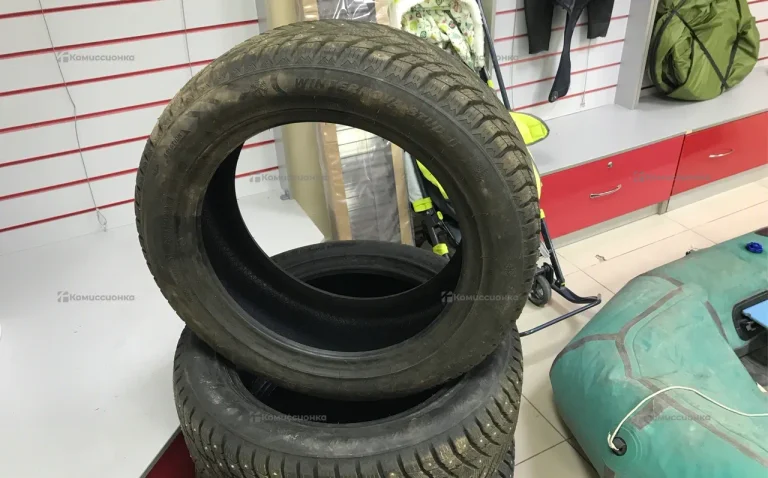 Резина зимняя Zmax R17 215/55