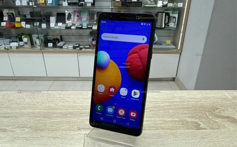 Samsung Galaxy A01 2/16 ГБ