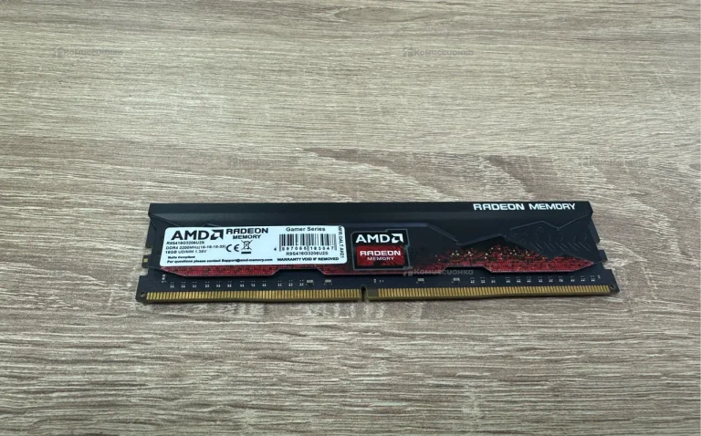 AMD Оперативная память 1x16 ГБ (R9S416G3206U2S)