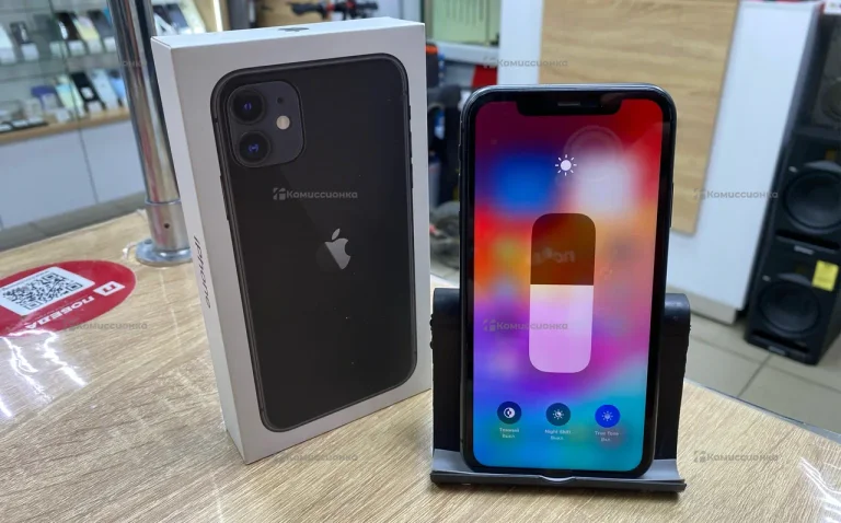 Apple iPhone 11 4/128 ГБ