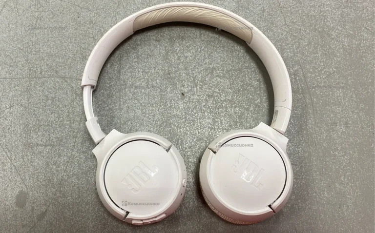 Наушники  Jbl tune 520 by