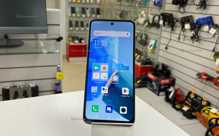 Infinix Hot 30 Play 8/128 ГБ