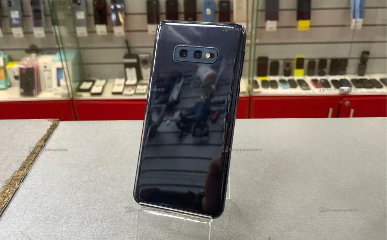 Samsung Galaxy S10e 6/128 ГБ