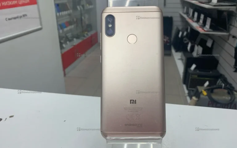 Xiaomi Mi A2 Lite 3/32Gb