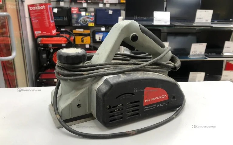 рубанок интерскол р-82/710